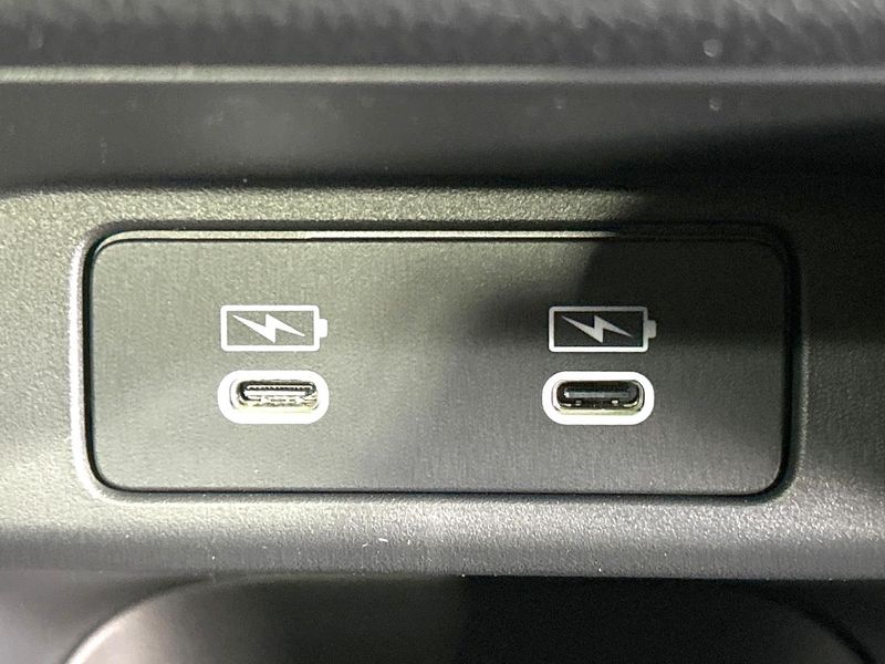 2025 Honda Vezel 6AA-RV5 (UW-6a9cdb7adf573)[18]