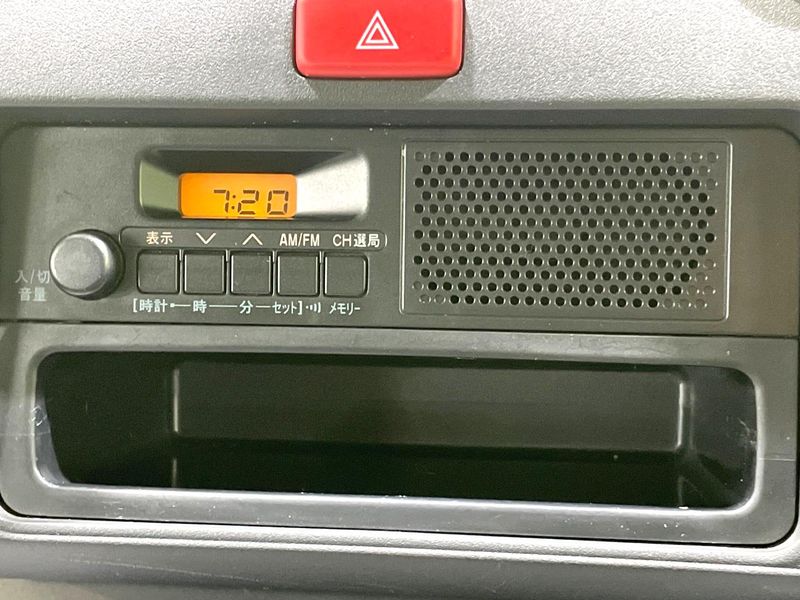 2016 Daihatsu Hijet Truck EBD-S510P (UW-6a9cdb8438685)[16]