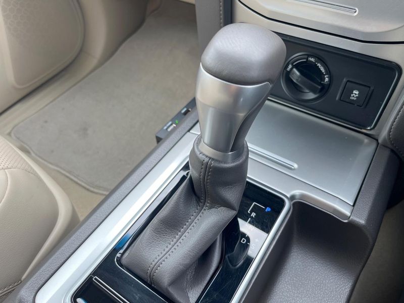 2023 Toyota Land Cruiser Prado 3BA-TRJ150W (UW-6a9cdbabdd3fb)[21]