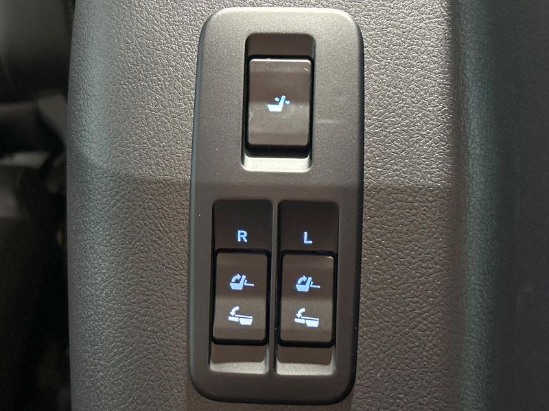 2023 Toyota Land Cruiser Prado 3BA-TRJ150W (UW-6a9cdbad964b6)[23]