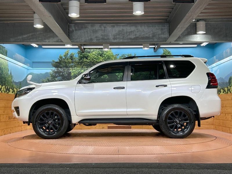 2023 Toyota Land Cruiser Prado 3BA-TRJ150W (UW-6a9cdbad964b6)[11]