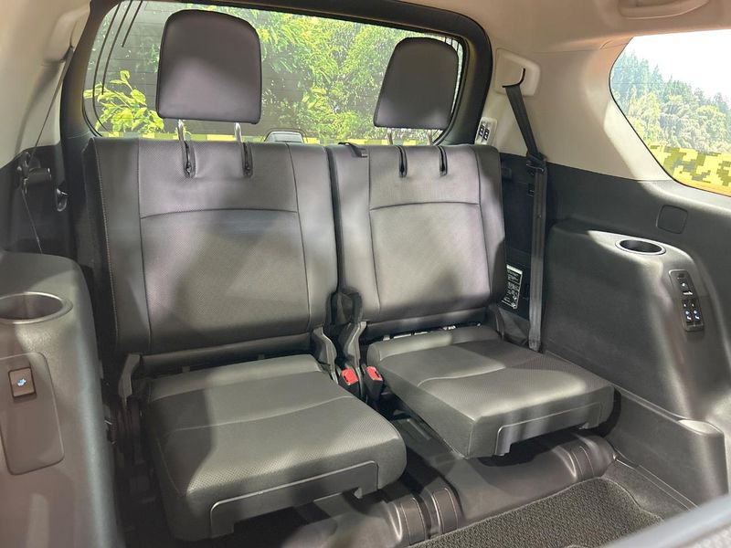 2023 Toyota Land Cruiser Prado 3BA-TRJ150W (UW-6a9cdbad964b6)[24]