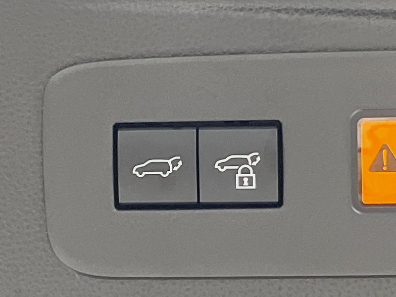 2025 Toyota Land Cruiser 250 3BA-TRJ250W (UW-6a9cdbb439560)[21]