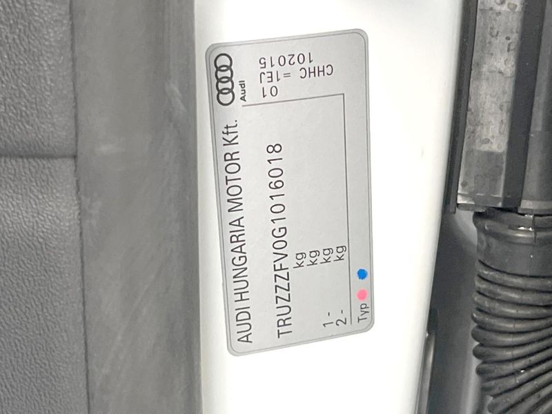 2016 Audi TT Coupe ABA-FVCHHF (UW-6a9cdbb7d6e2b)[1]
