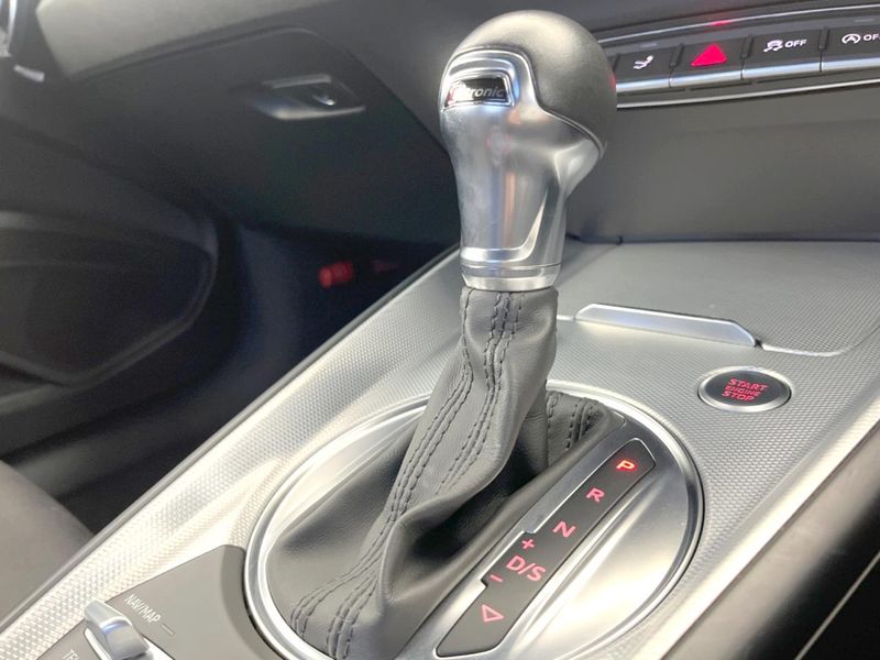 2016 Audi TT Coupe ABA-FVCHHF (UW-6a9cdbb7d6e2b)[18]