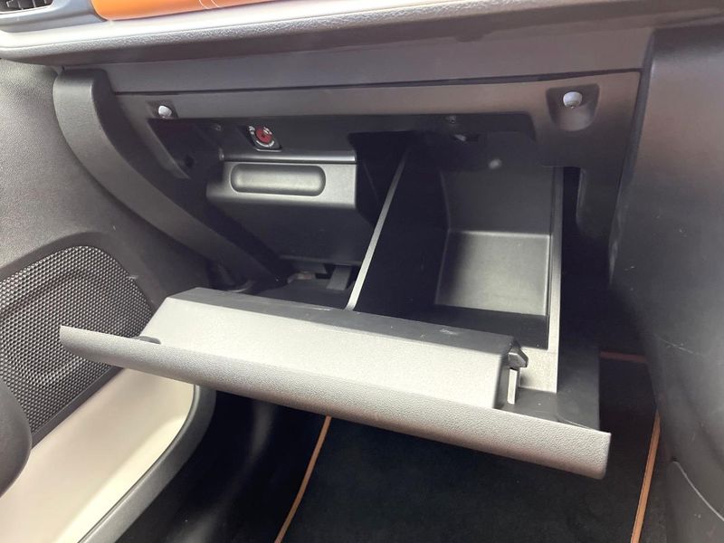2018 Citroen C3 ABA-B6HN01 (UW-6a9cdbc1db710)[20]