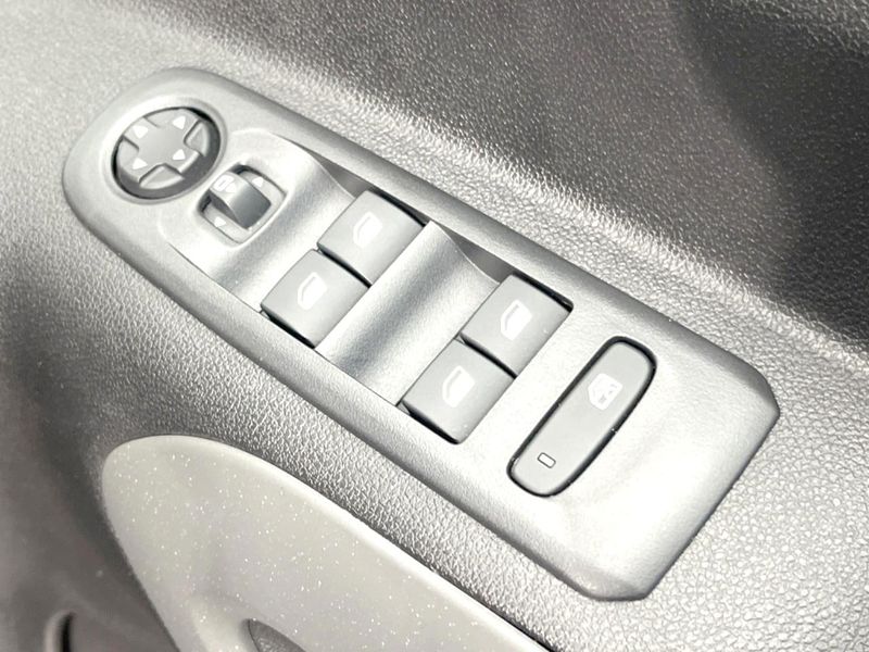 2023 Citroen Berlingo 3DA-K9CYH01 (UW-6a9cdbcb3ed10)[19]