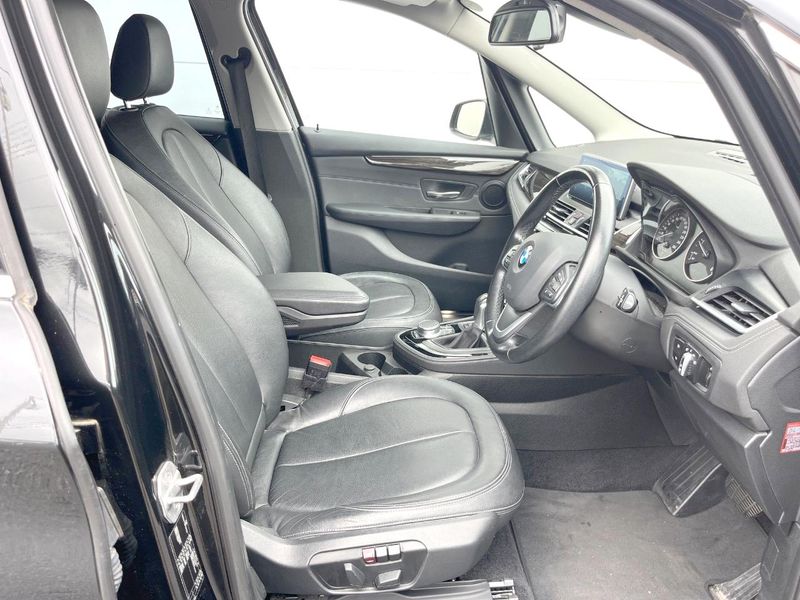 2017 BMW 2 Series LDA-2E20 (UW-6a9cdbd49c050)[28]