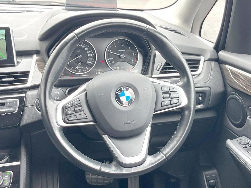 2017 BMW 2 Series LDA-2E20 (UW-6a9cdbd49c050)[25]