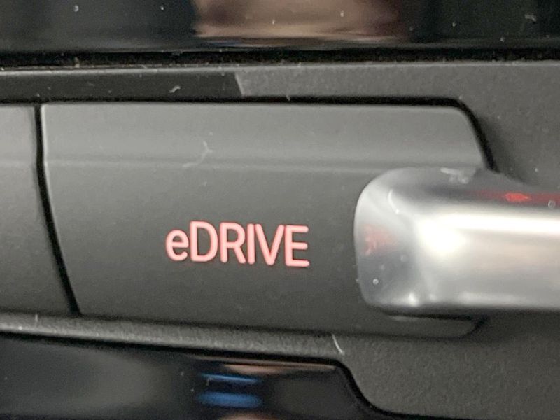 2018 BMW 2 Series DLA-2C15 (UW-6a9cdbd6c8be6)[20]