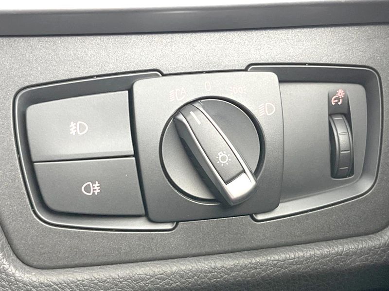 2018 BMW 3 Series DBA-8A20 (UW-6a9cdbd7b70e5)[27]