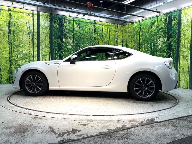 2016 Toyota 86 DBA-ZN6 (UW-6a9cdbfba961b)[7]