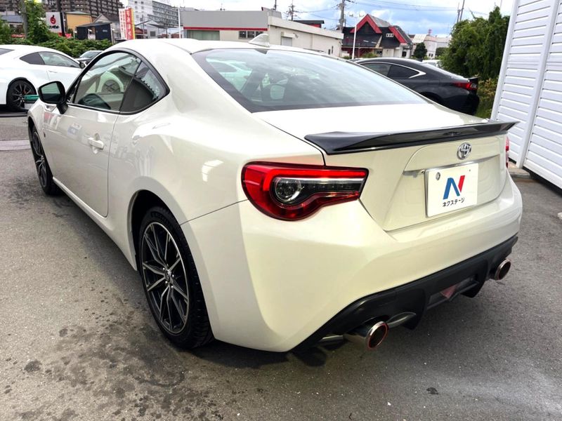 2017 Toyota 86 DBA-ZN6 (UW-6a9cdbfbda348)[19]