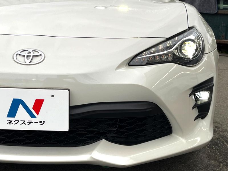 2017 Toyota 86 DBA-ZN6 (UW-6a9cdbfbda348)[14]