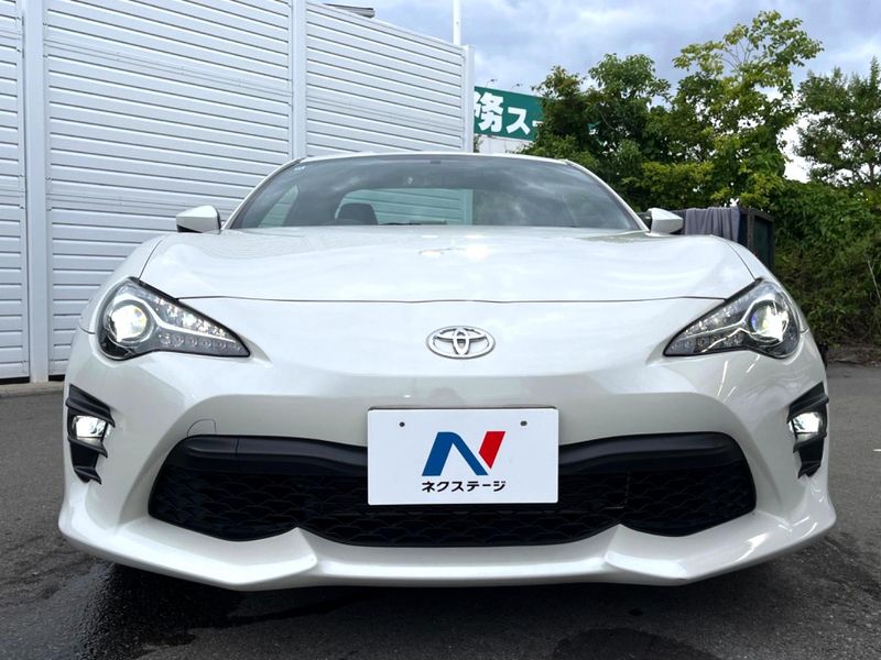 2017 Toyota 86 DBA-ZN6 (UW-6a9cdbfbda348)[13]