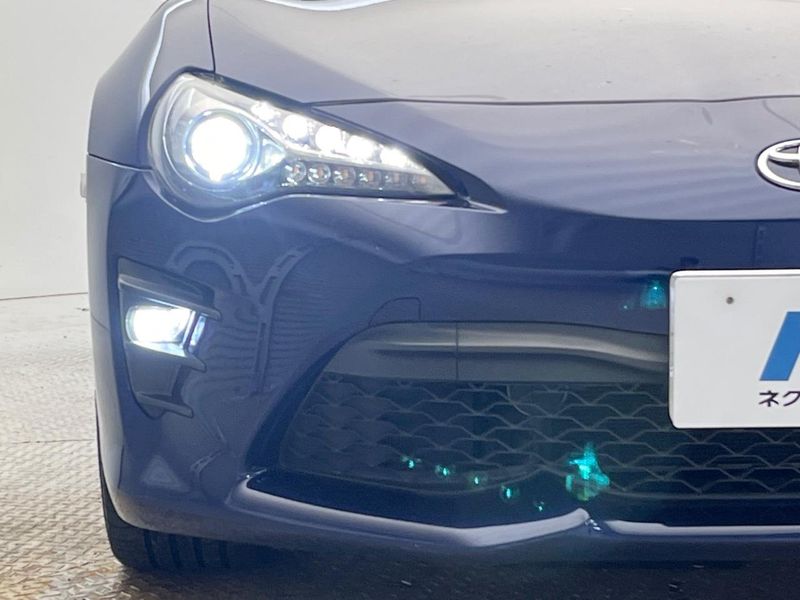 2017 Toyota 86 DBA-ZN6 (UW-6a9cdbfc369a3)[12]