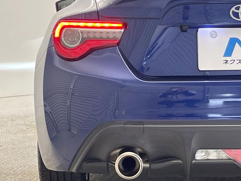 2017 Toyota 86 DBA-ZN6 (UW-6a9cdbfc369a3)[25]