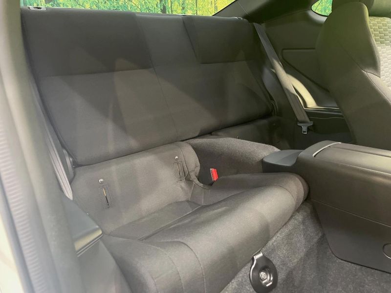 2023 Toyota GR86 3BA-ZN8 (UW-6a9cdbff02d44)[8]