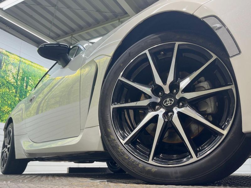2023 Toyota GR86 3BA-ZN8 (UW-6a9cdbff02d44)[25]