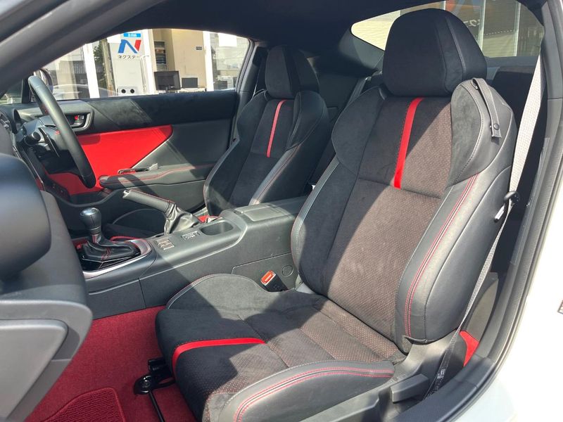 2024 Toyota GR86 3BA-ZN8 (UW-6a9cdbff35c24)[26]