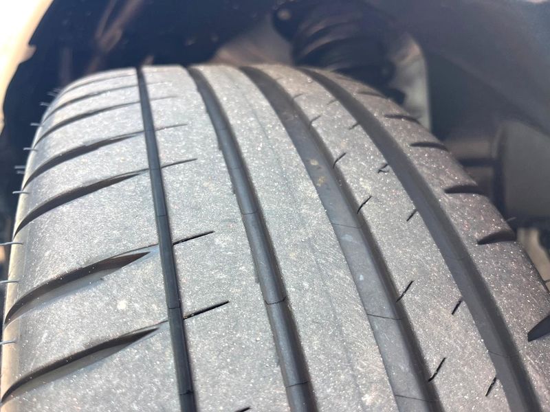 2024 Toyota GR86 3BA-ZN8 (UW-6a9cdbff35c24)[12]