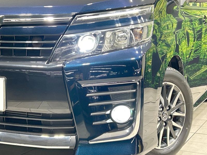 2014 Toyota Voxy DBA-ZRR80W (UW-6a9cdc02aa951)[17]
