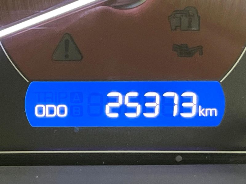 2018 Toyota Esquire DBA-ZRR85G (UW-6a9cdc11305b6)[2]