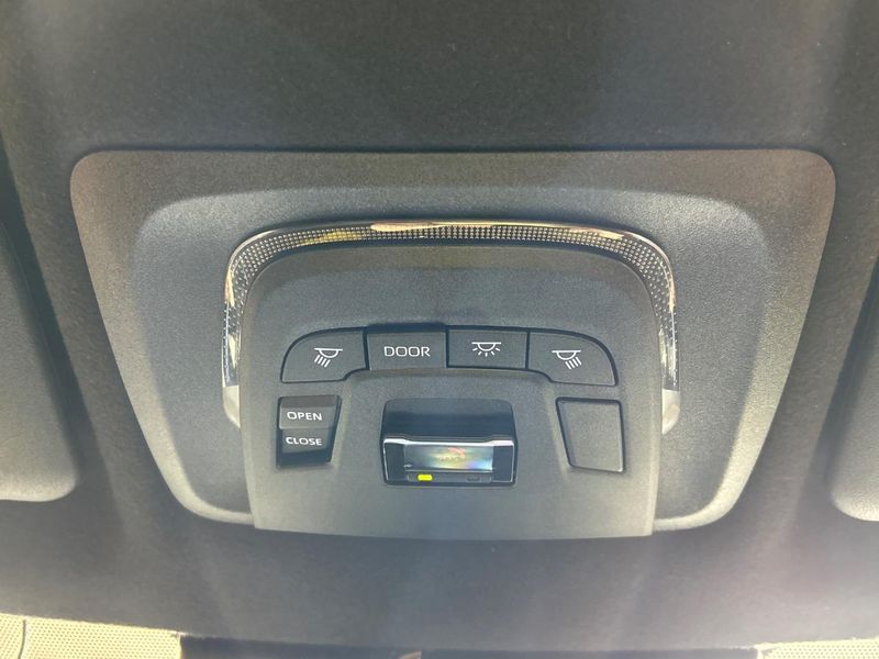2024 Toyota Corolla Cross 6AA-ZVG13 (UW-6a9cdc201301e)[18]