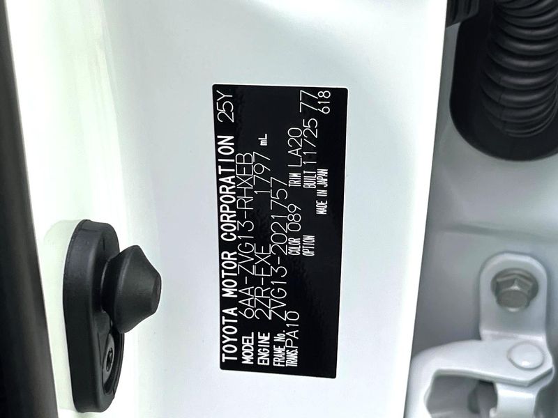 2025 Toyota Corolla Cross 6AA-ZVG13 (UW-6a9cdc22d7430)[1]