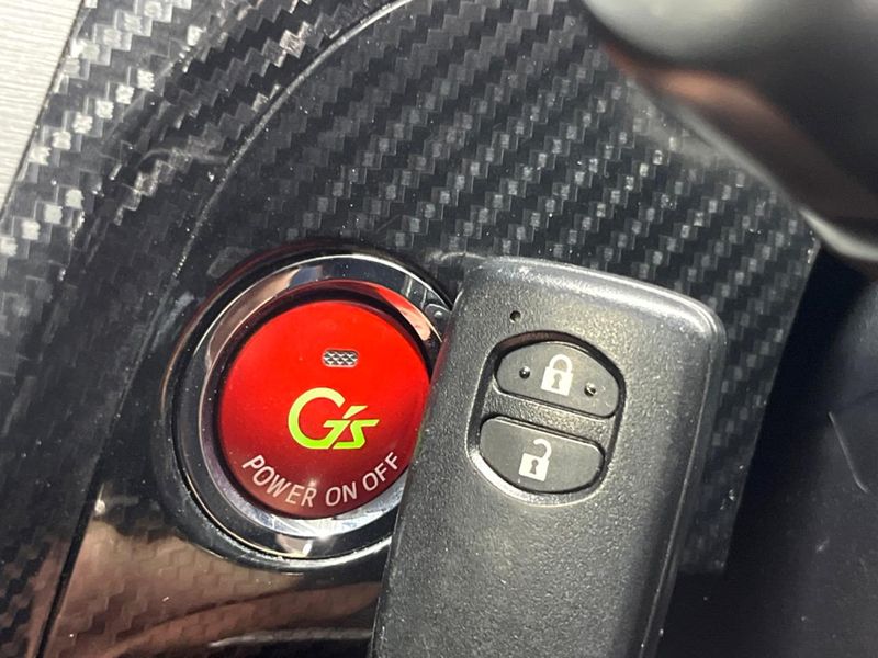 2012 Toyota Prius DAA-ZVW30 (UW-6a9cdc287c840)[9]