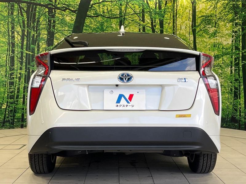 2016 Toyota Prius DAA-ZVW50 (UW-6a9cdc2d27d10)[24]