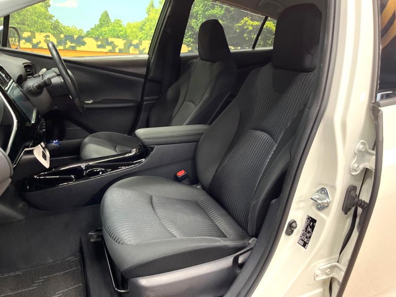 2017 Toyota Prius DAA-ZVW50 (UW-6a9cdc2fe352e)[5]