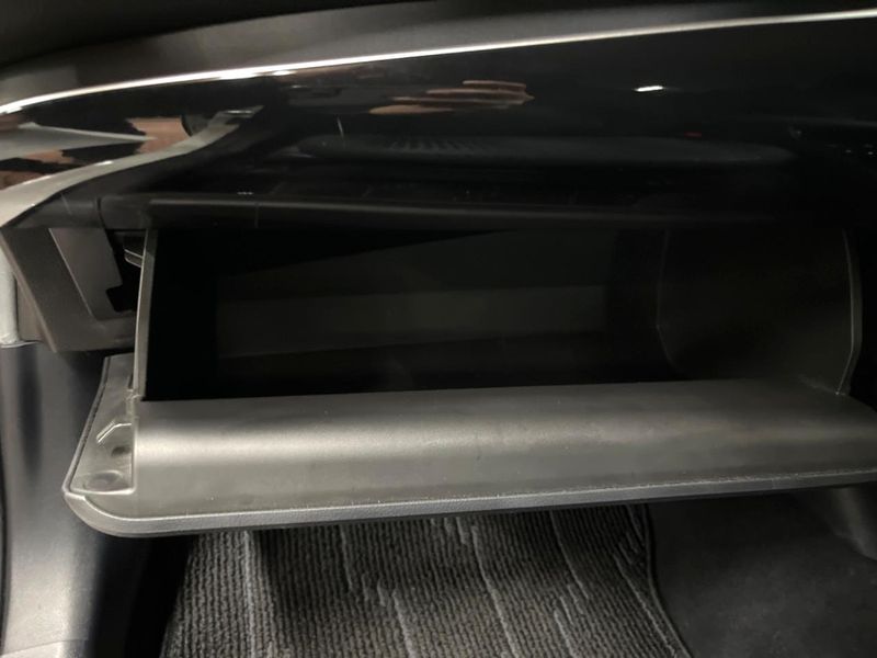 2017 Toyota Prius DAA-ZVW50 (UW-6a9cdc2fe352e)[4]