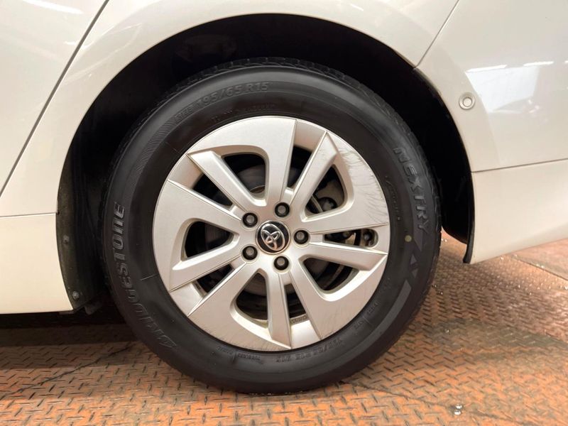 2017 Toyota Prius DAA-ZVW50 (UW-6a9cdc2fe352e)[10]