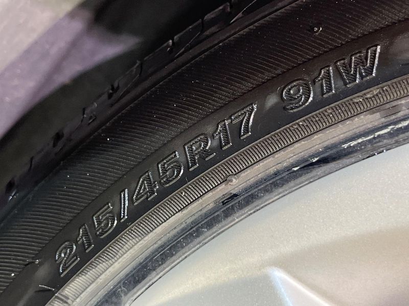 2017 Toyota Prius DAA-ZVW51 (UW-6a9cdc39b4410)[18]