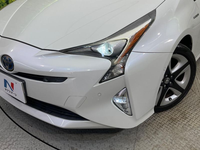 2017 Toyota Prius DAA-ZVW51 (UW-6a9cdc39b4410)[14]
