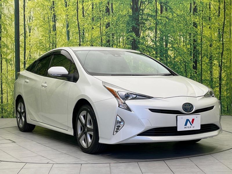 2016 Toyota Prius DAA-ZVW55 (UW-6a9cdc3d180e7)[5]