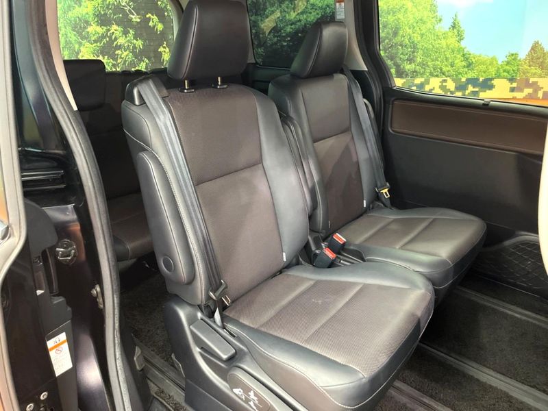 2015 Toyota Esquire DAA-ZWR80G (UW-6a9cdc450aa92)[8]