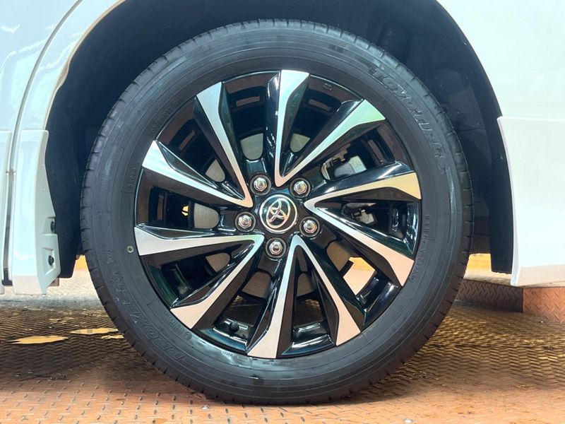 2023 Toyota Noah 6AA-ZWR90W (UW-6a9cdc51f0e9e)[19]