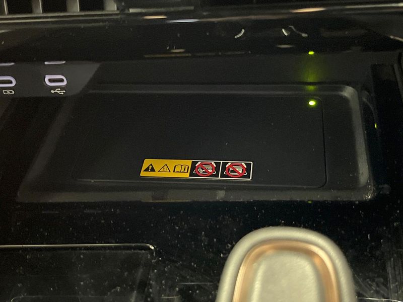 2024 Toyota Alphard Hybrid 6AA-AAHH40W (UW-6a9e2982a6e88)[25]