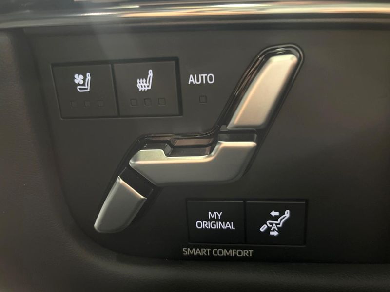 2025 Toyota Alphard Hybrid 6AA-AAHH40W (UW-6a9e2984b5479)[12]