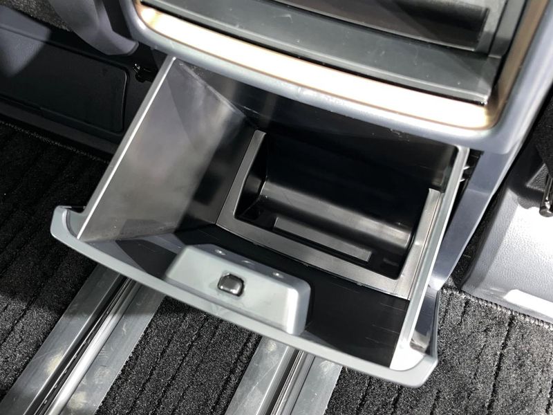 2026 Toyota Alphard Hybrid 6AA-AAHH40W (UW-6a9e29856943f)[29]
