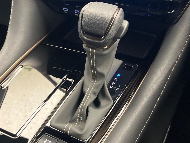 2026 Toyota Alphard Hybrid 6AA-AAHH40W (UW-6a9e298582f44)[25]