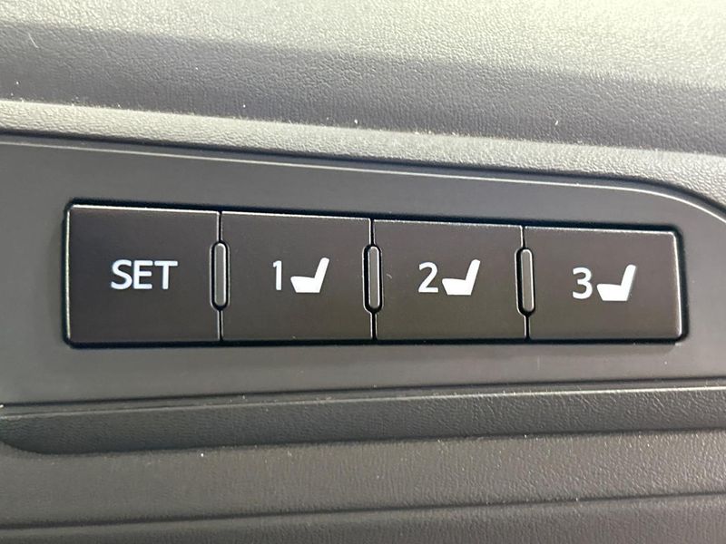 2018 Toyota Vellfire DBA-AGH30W (UW-6a9e299c4366f)[15]