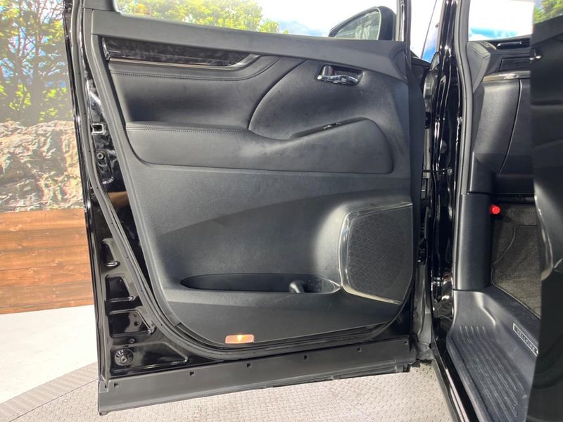 2019 Toyota Vellfire DBA-AGH30W (UW-6a9e29a01c3a8)[27]