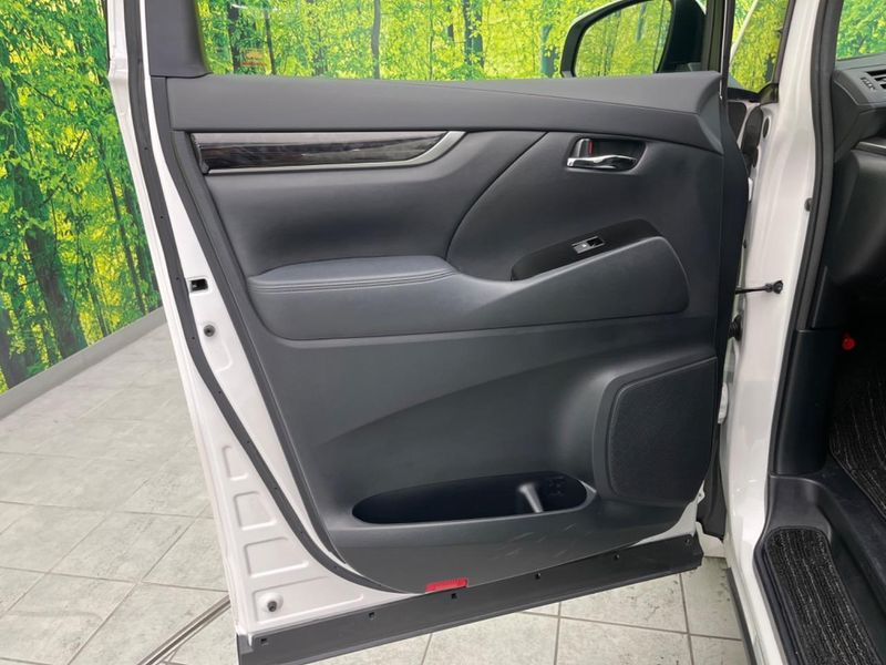 2020 Toyota Vellfire 3BA-AGH30W (UW-6a9e29a3da987)[27]