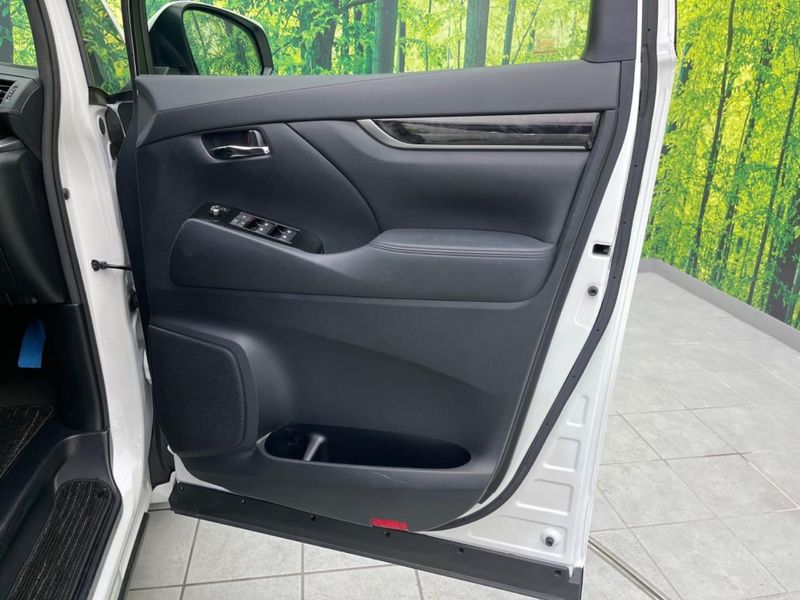 2020 Toyota Vellfire 3BA-AGH30W (UW-6a9e29a3da987)[26]