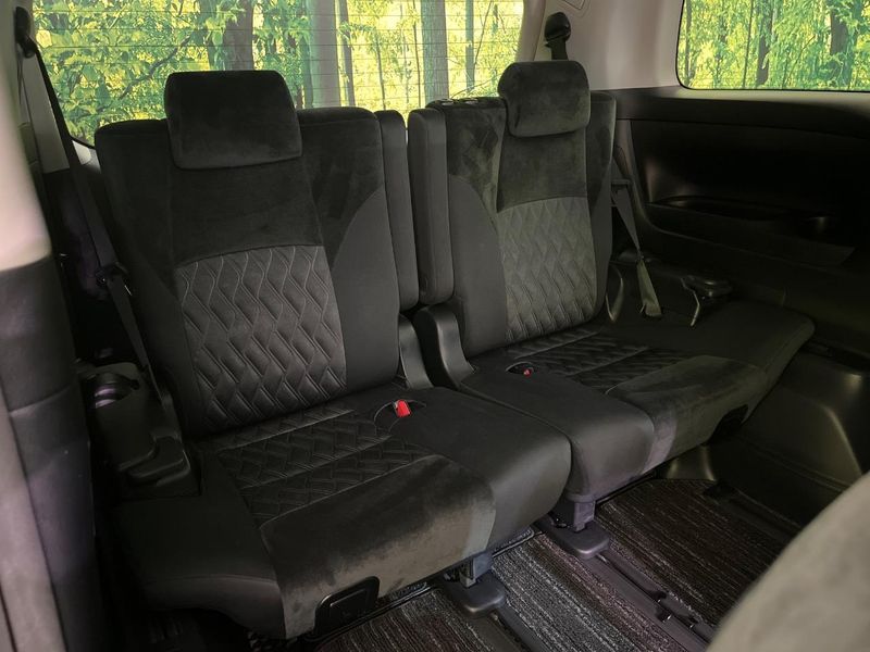 2021 Toyota Vellfire 3BA-AGH30W (UW-6a9e29a588b2f)[21]