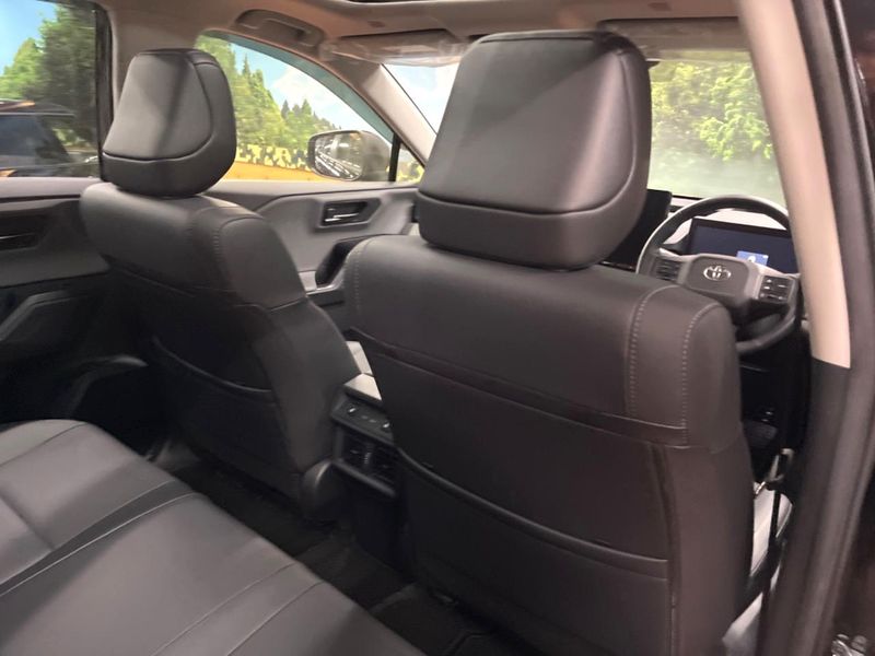 2026 Toyota RAV4 6AA-AXAN64 (UW-6a9e29d023ece)[21]
