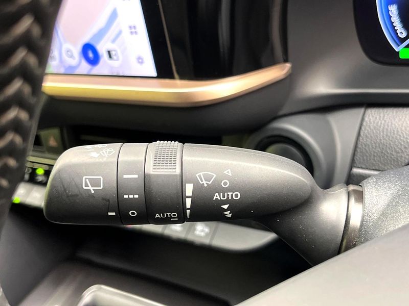2024 Toyota Crown Sports 6AA-AZSH36W (UW-6a9e29f13e98f)[24]